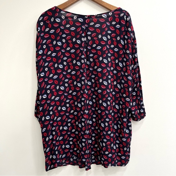 Ulla Popken Smocked Lip Print Blouse Tunic Top Flowy 3/4 Sleeves Size 20/22 - Picture 3 of 12